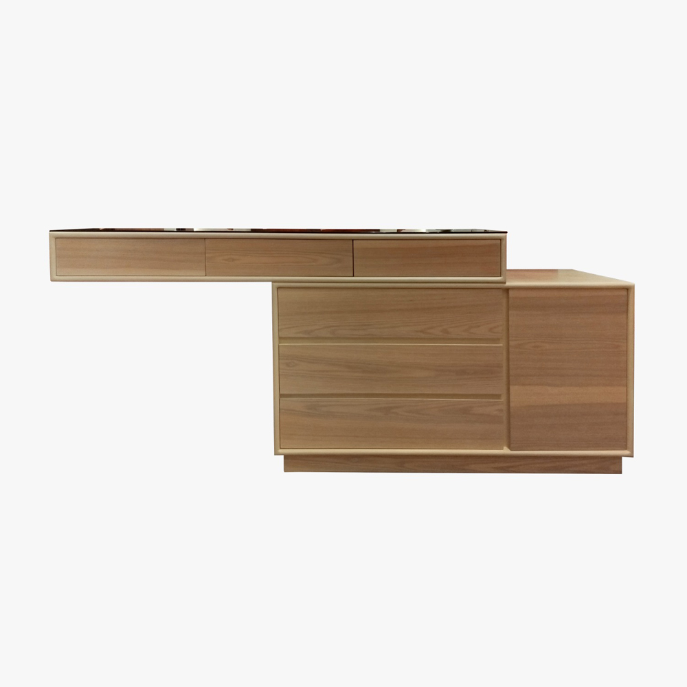 New Sandra Dresser